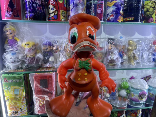 Boneco Do Pato Donald Na Cor Laranja,com Articulações Anos70 (Usado)