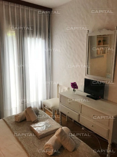 Excelente Chalet De 5 Dormitorios A Metros De La Playa Mansa!- Ref: 24863