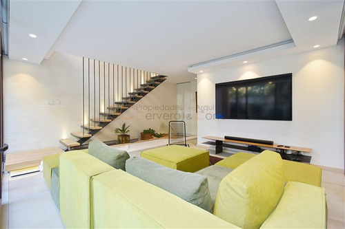 Duplex Remodelado / Finas Terminaciones / Candelaria