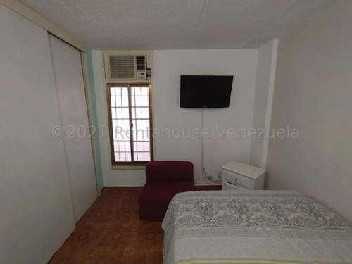 Imagen 19 de 27 de Casa En Venta Urb San Pablo, Turmero 23-24660 Hc