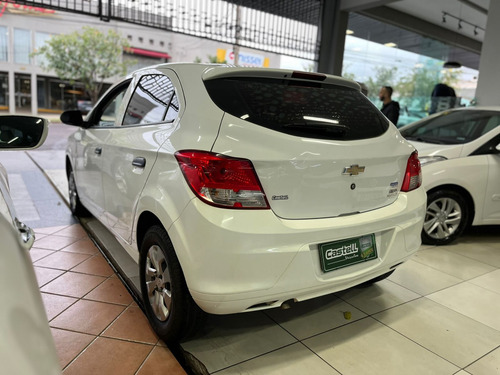 Chevrolet Onix 1.0 MPFI LS 8V FLEX 4P MANUAL