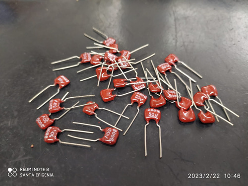 4x Capacitor Mica Prata 300pf/50v 2% Cm0 Icl