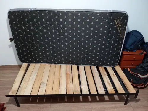 Vendo Colchón Base De Cama Y Tablas