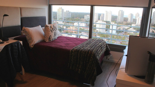 Imagen 6 de 9 de Apartamento 3 D/4b En Suite Playa Mansa 159 M2 Amueblado Por Walmer (incluido)