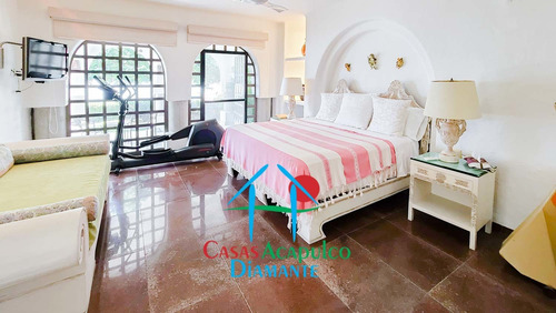 Imagen 8 de 14 de Cad Villa Alejandra Playa Privada, Alberca, Palapa Ceremonia