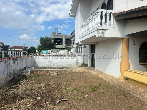 Aslibel Melédez Vende Excelente Casa Al Este De Barquisimeto