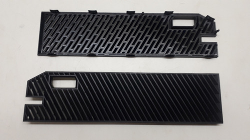 Acabamento Plástico Carcaça Lateral Esquerda Xbox One Fat (Usado)