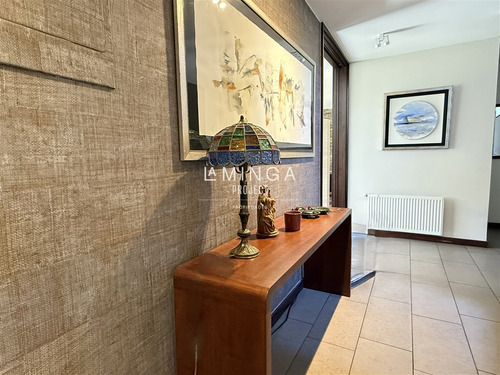 Casa En Venta De 6 Dorm. En Lo Barnechea