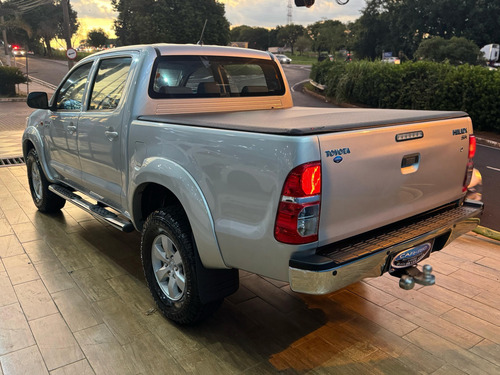 Toyota Hilux 2.7 SR 4X2 CD 16V FLEX 4P AUTOMÁTICO