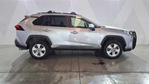 Toyota RAV4 2.5 XLE AWD AT