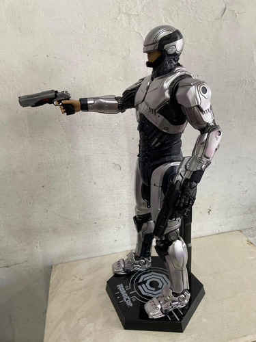 Robocop 1.0 35 Cm Threezero 1/6 Con Base Hot Toys (Usado)