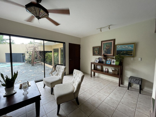 Casa En Venta Y Alquiler En Los Rios De 3 Habitaciones