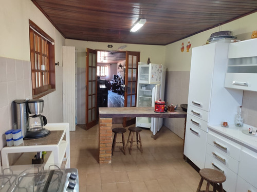 Imagem 10 de 14 de Chácara 9000m2, Casa Sede Com 3 Dormitórios, 1 Suíte, Casa De Caseiro Com 1 Dormitório, Área De Lazer Com Churrasqueira E Forno Pão/pizza - Ch00213 - 70645551