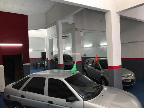 Imagen 10 de 15 de Local Galpon Aguada Venta Lenguas Y Bazán A Mts. Palacio Legislativo