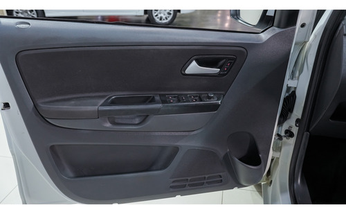 Volkswagen Fox 1.6 MSI TOTAL FLEX CONNECT 4P MANUAL
