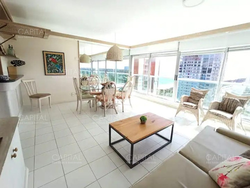 Venta De Excelente Apartamento Dos Dormitorios - Playa Mansa