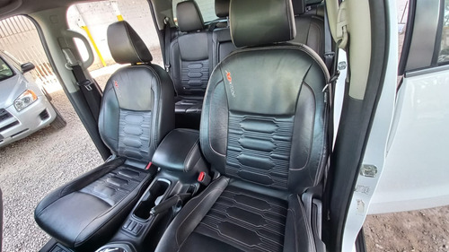 Nissan Frontier 4.0 Pro-4x V6 4x4 At