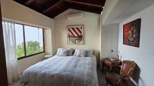 Se Vende Casa Quinta 1600mt2 T-1.100mt2 C 7h/10b/7pe Alto Hatillo