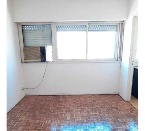 Lindo Departamento De 2 Ambientes En La Calle Esmeralda Al 800, Retiro