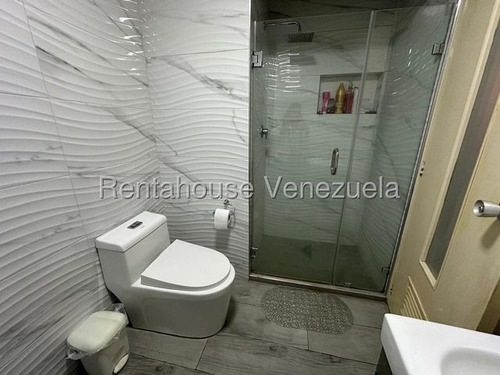 Apartamento Duplex Piso Bajo Con En Venta Montalban I Res. Pozo De Agua Fanny Calderon Rentahouse