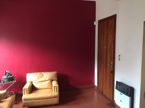 Imagen 11 de 14 de Chalet En Castelar Sur De 3 Dormitorios Y Escritorio