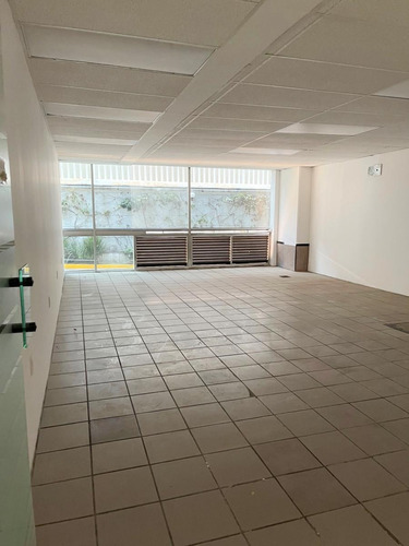 Imagen 1 de 4 de Local Renta Bosques De Las Lomas 60 M2