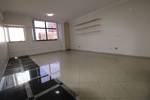 Imagem 10 de 14 de Sala Comercial À Venda Com 58.12m² Por R$ 279.000,00 No Bairro Água Verde - Curitiba / Pr - Sl0007