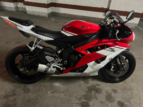 Yamaha R6