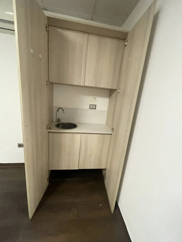 Arriendo Oficina Planta Libre Barros Borgoño / Metro Manue