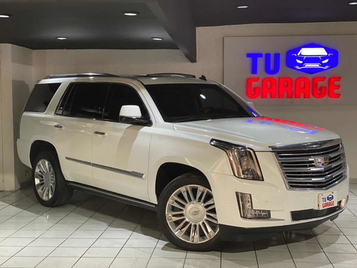 Imagen 1 de 11 de Cadillac Escalade 2016 6.2 Plinum 4x4 At 420 Hp