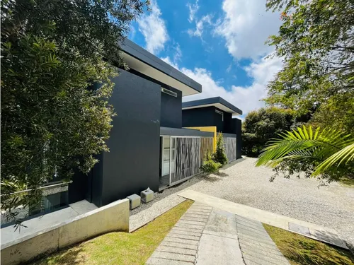 Exclusiva Casa Campestre Ubicacion Premium Ideal Para Inversion