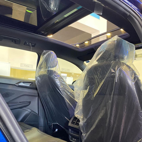 Volkswagen Taos 250 TSI AT