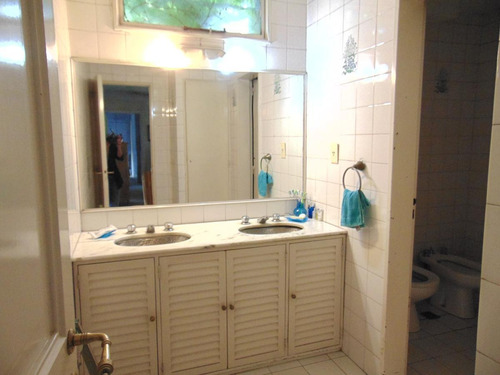 Imagen 22 de 30 de Casa 4 Dormitorios En Venta-, Sobre 911 M2 De Lote. Las Lomas-golf. San Isidro.