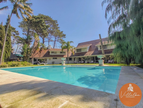 Imagen 2 de 30 de Casa En Venta El Playa Mansa, Punta Del Este