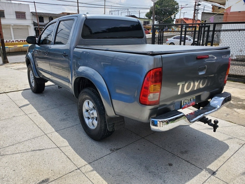 Imagen 4 de 13 de Toyota Hilux 2.7 Sincrónica