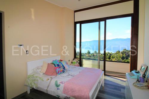 Imagen 18 de 20 de Casa Con Vista Al Lago Villarrica.