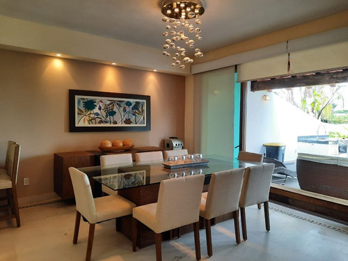Imagen 20 de 30 de Casa En Venta En Tigre Club De Golf Alberca Privada.