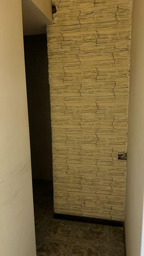 Vende Casa A Terminar Con Oficinas