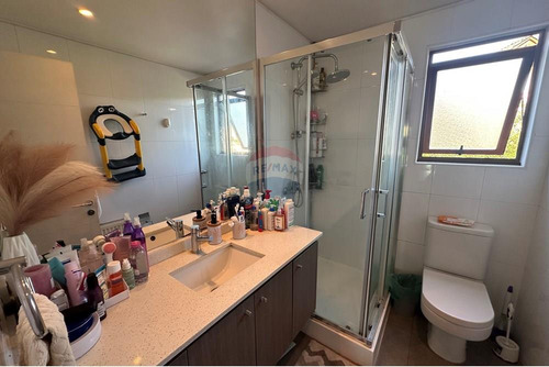 Casa Familiar 4+1 Dorm Brisas Norte