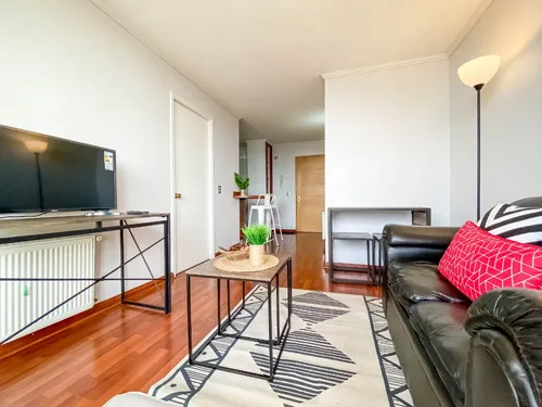 Arriendo De Departamento Amoblado En Edificio Arauco