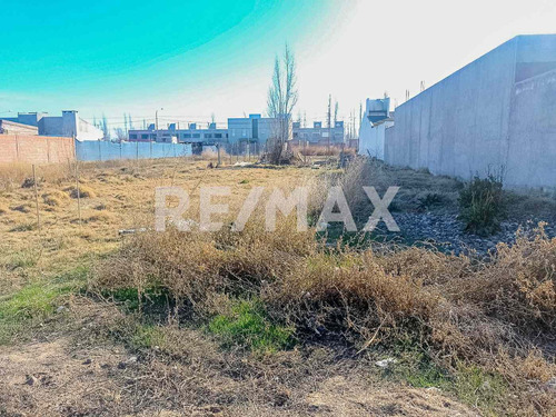 Terreno Ayres Del Valle En Venta!