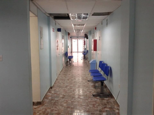 Imagen 2 de 10 de Clínica En Venta Valencia Excelente Zona Cjs