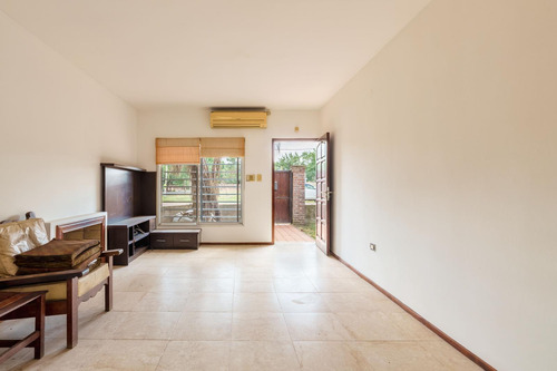 Casa Venta Funes 2 Dormitorios Jardin Miramar Esquina Maistegui