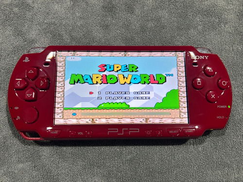 Psp Slim Modelo 2000 Red Y 64gb Llena De Juegos Rojo (Usado)