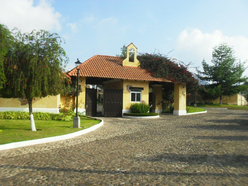 Imagen 1 de 30 de Vendo Belleza De Casa Estilo Colonial, En Excelentes Condiciones Y Con Acabados Muy Especiales, Sector Exclusivo De Alta Plusvalia