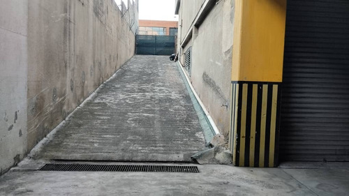 Imagen 5 de 8 de Alquiler De Piso Industrial En Boleita Sur