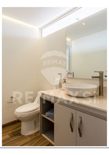 Rcv Casa En Venta Zibata