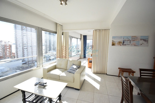 Península 2 Dorm Y Medio, 2 Baños, Buena Orientación!- Ref: 1568