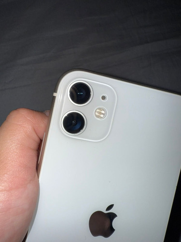 Apple Iphone 11 (128 Gb) - Blanco Blanco (Usado)