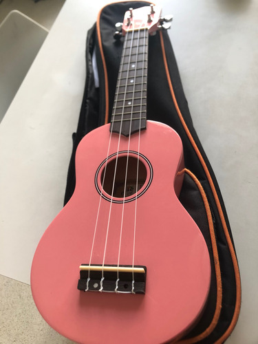 Instrumento Ukelele Rosa Rosa (Usado)